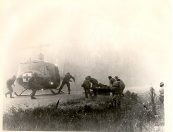 b7517 US Army Vietnam tab  Dust Off  IR37B 